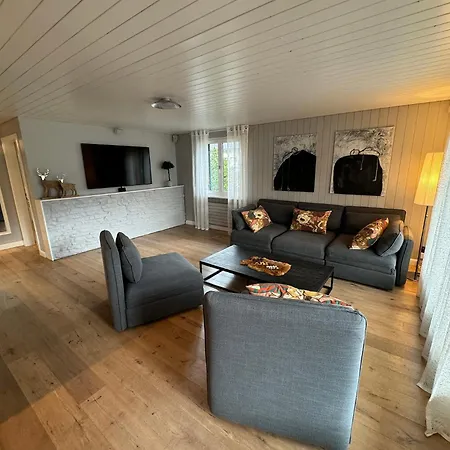 In Apartment Grindelwald